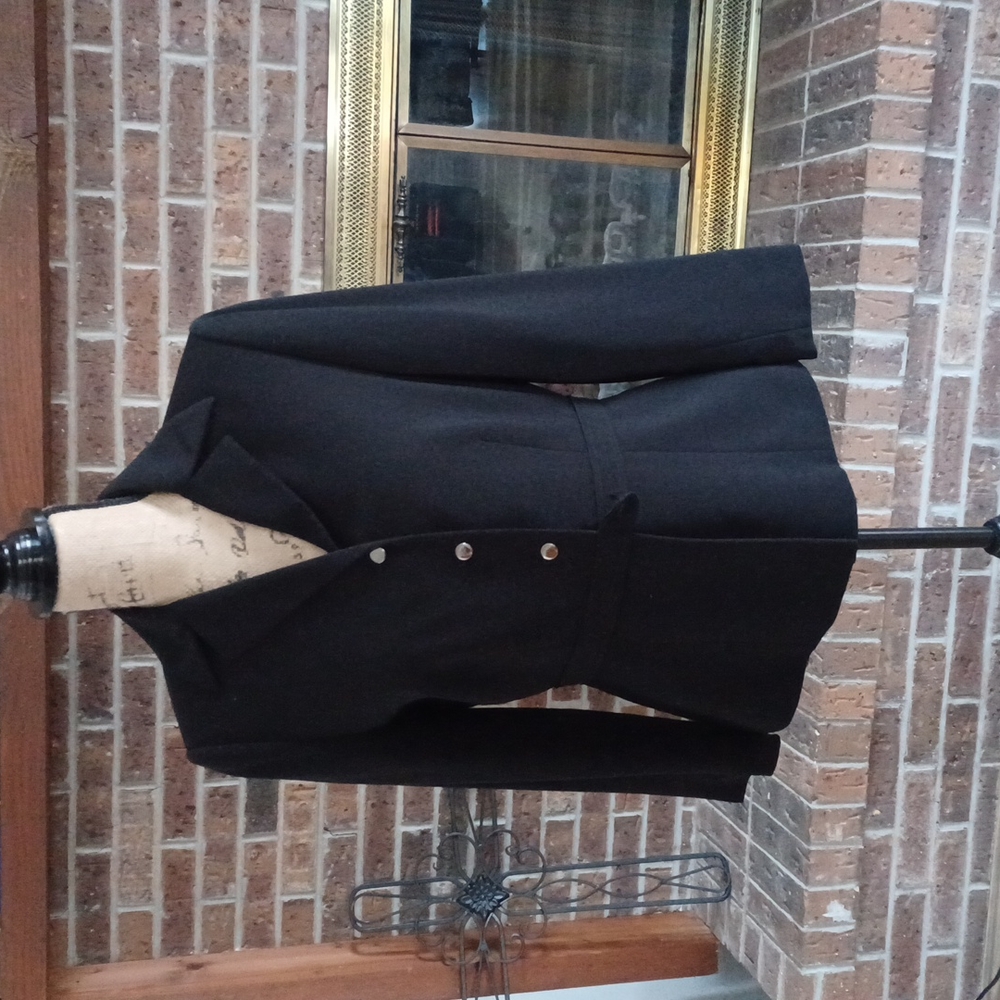 Ladies suit jacket.  Fully lined